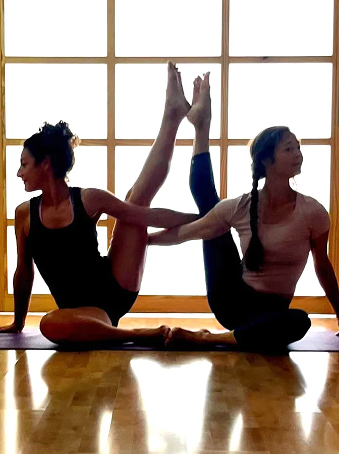 Clase de pilates terapéutico en Be Postural